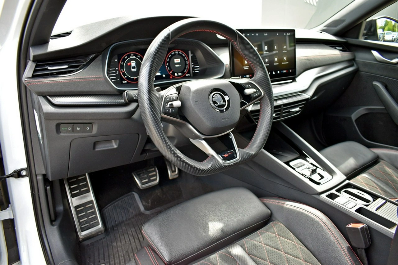 Skoda Octavia - Zdjęcie 8