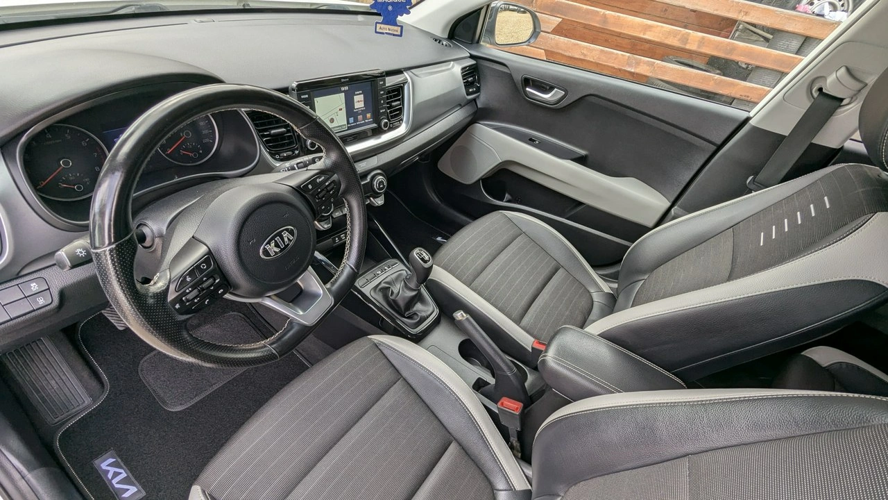 Kia Stonic - Zdjęcie 13