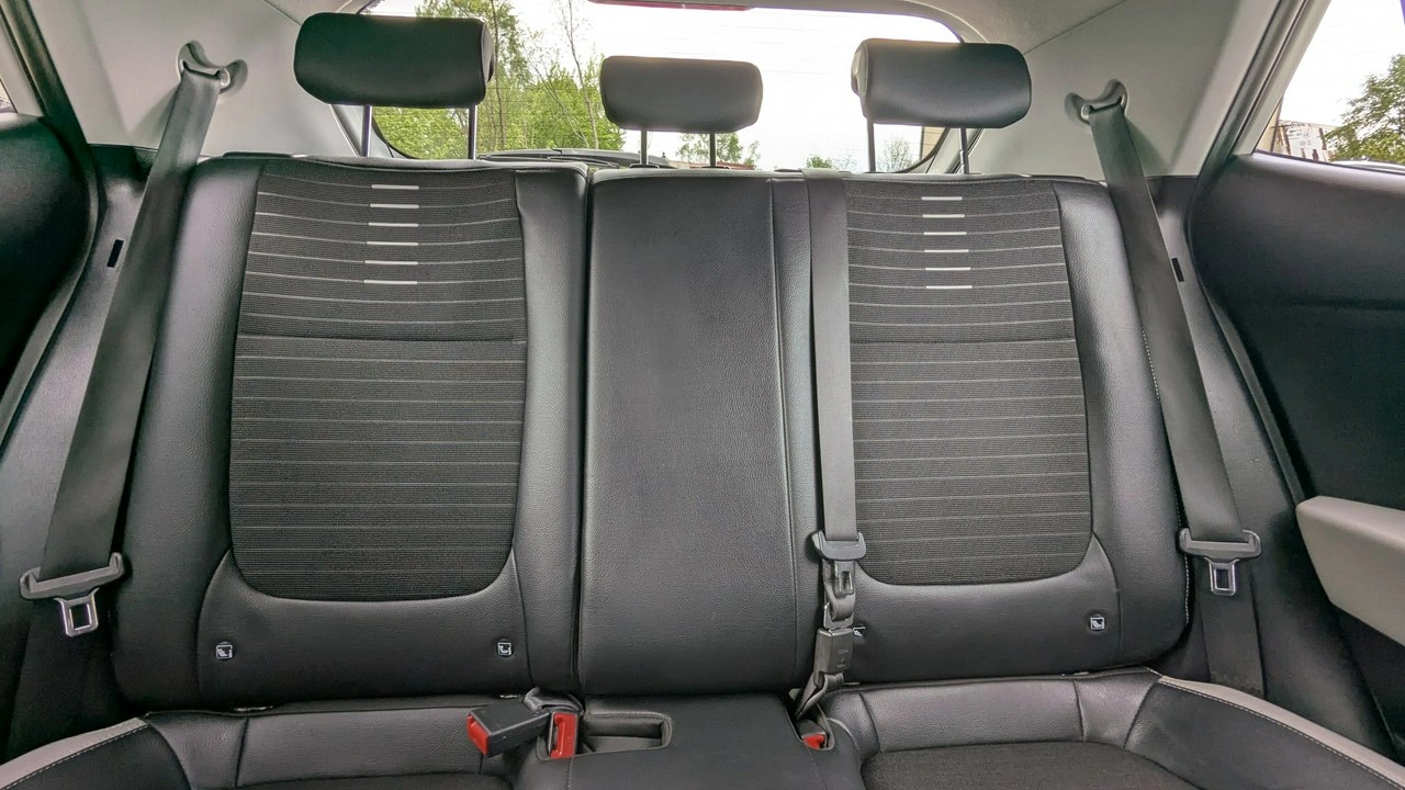 Kia Stonic - Zdjęcie 15