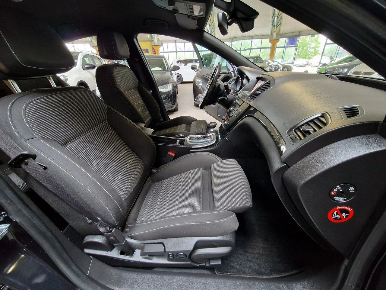 Opel Insignia - Zdjęcie 21
