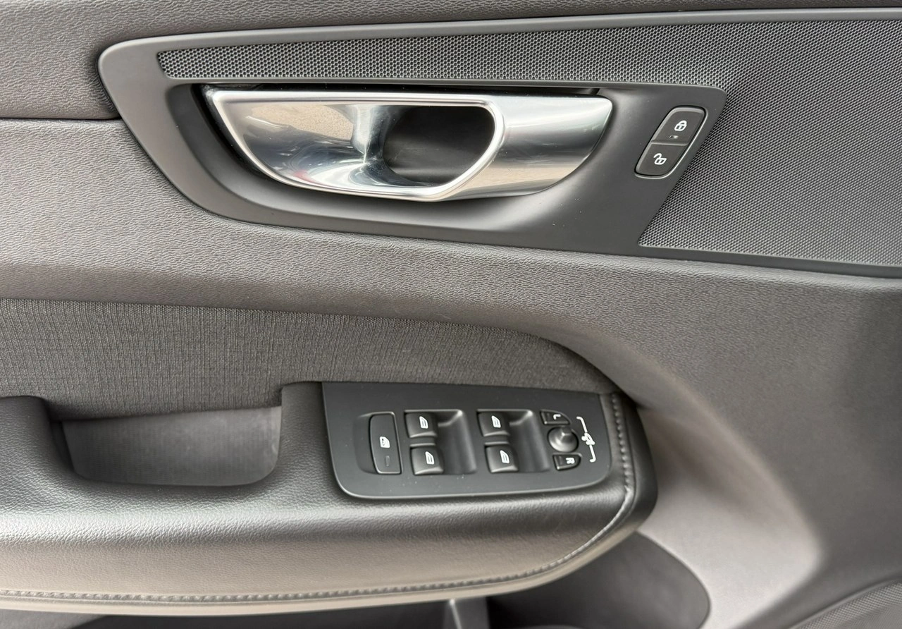 Volvo XC 60 - Zdjęcie 18