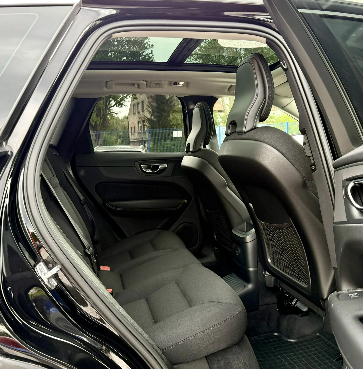 Volvo XC 60 - Zdjęcie 11