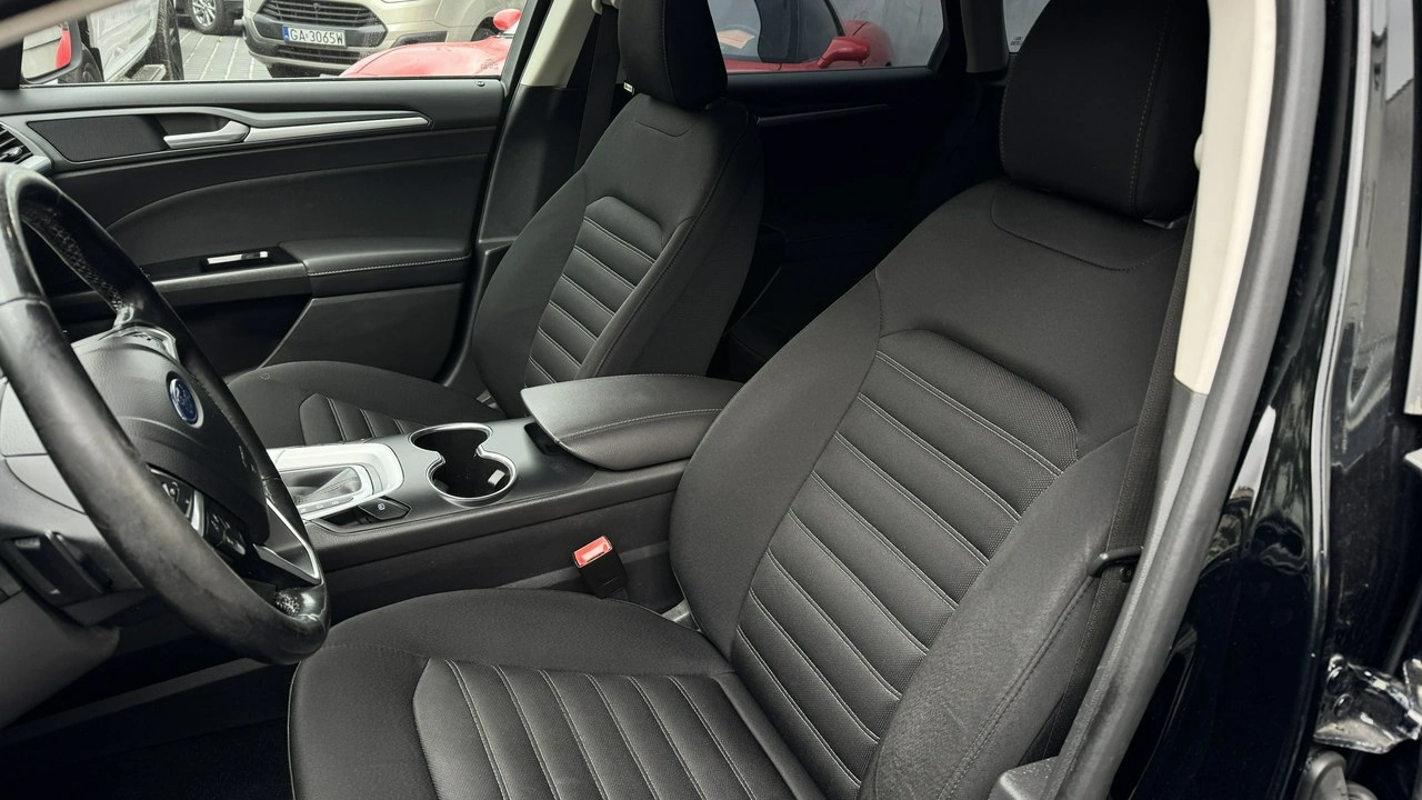 Ford Mondeo - Zdjęcie 11