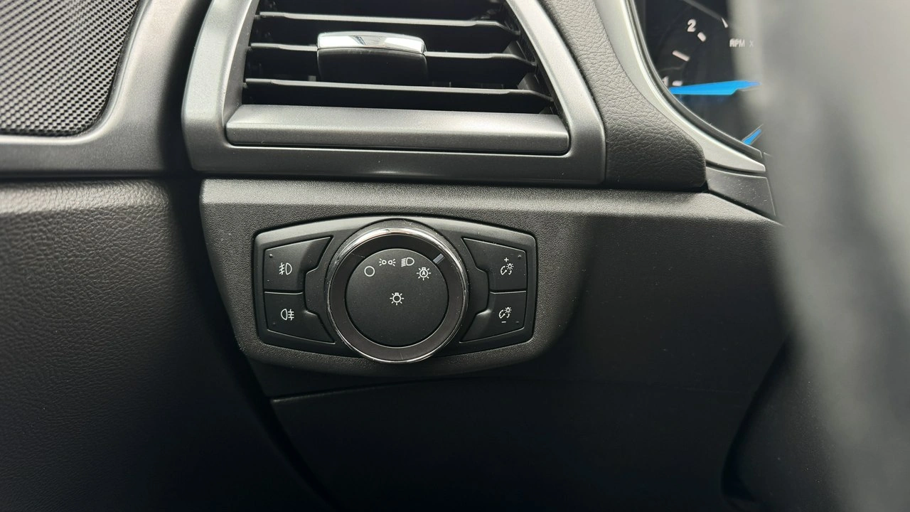 Ford Mondeo - Zdjęcie 12