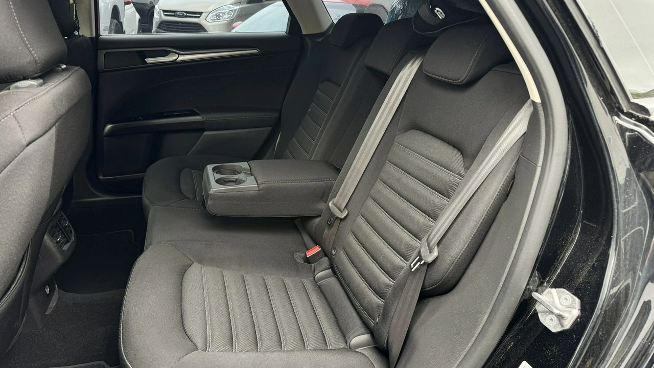 Ford Mondeo - Zdjęcie 17