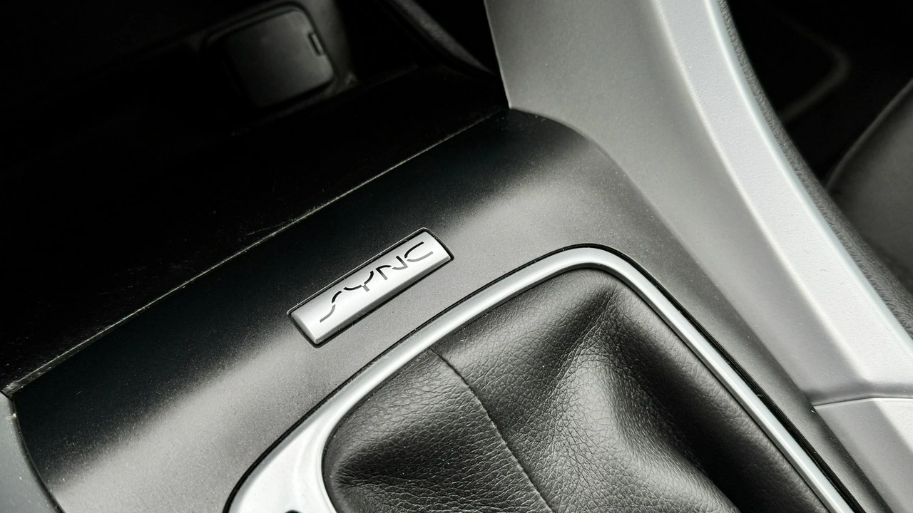 Ford Mondeo - Zdjęcie 19