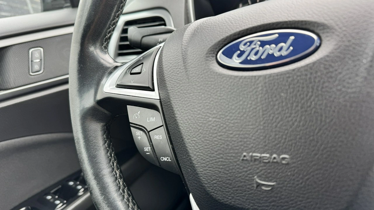 Ford Mondeo - Zdjęcie 23
