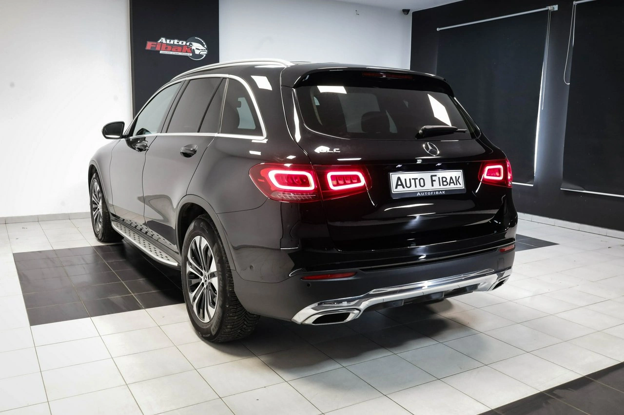 Mercedes GLC 200 - Zdjęcie 9