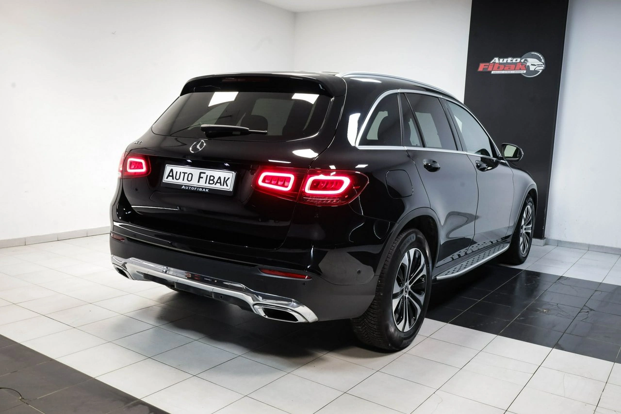 Mercedes GLC 200 - Zdjęcie 11