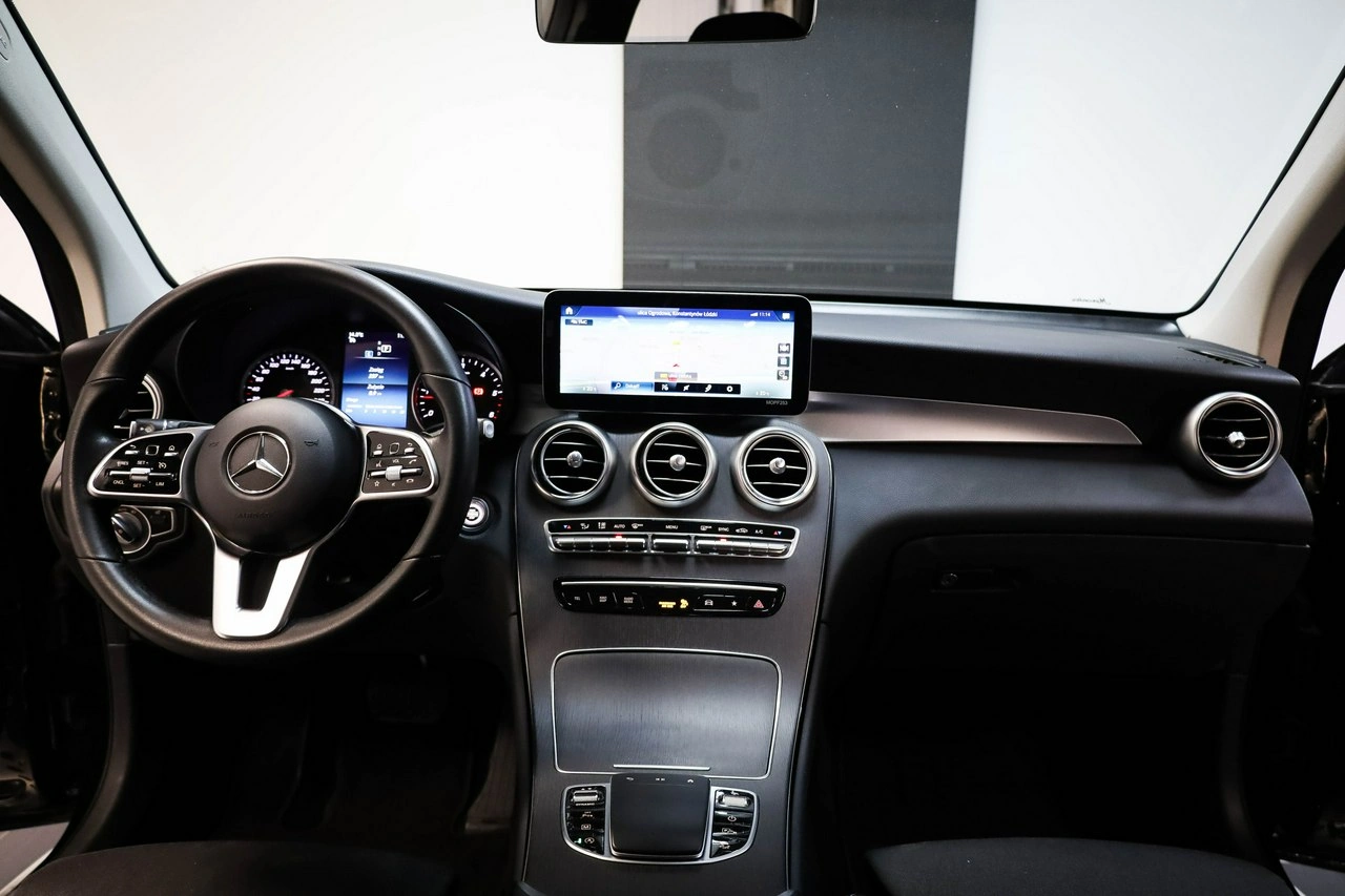 Mercedes GLC 200 - Zdjęcie 15