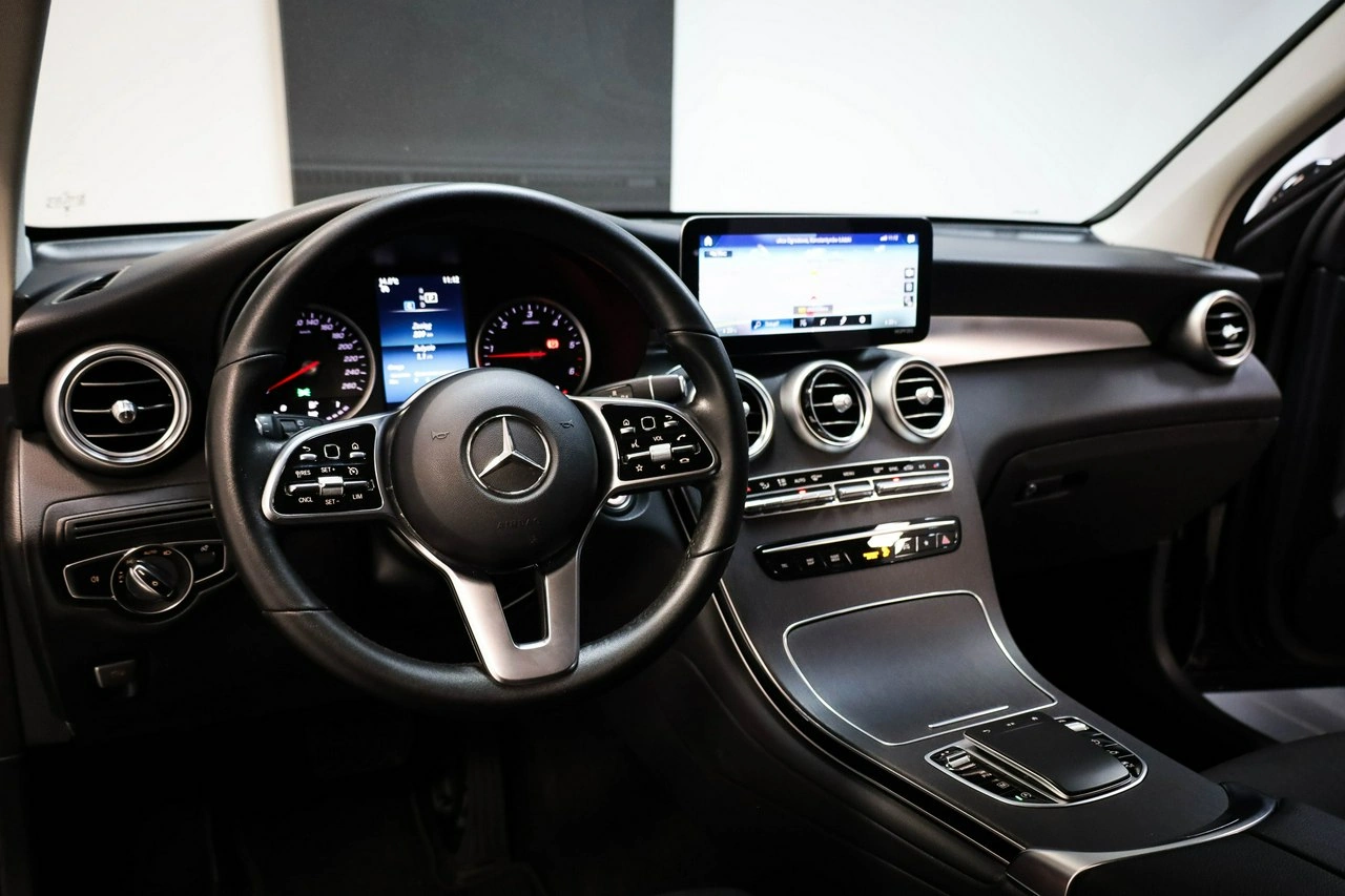 Mercedes GLC 200 - Zdjęcie 16