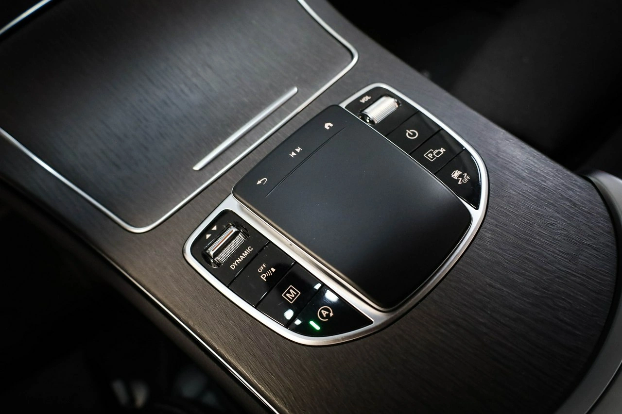 Mercedes GLC 200 - Zdjęcie 20