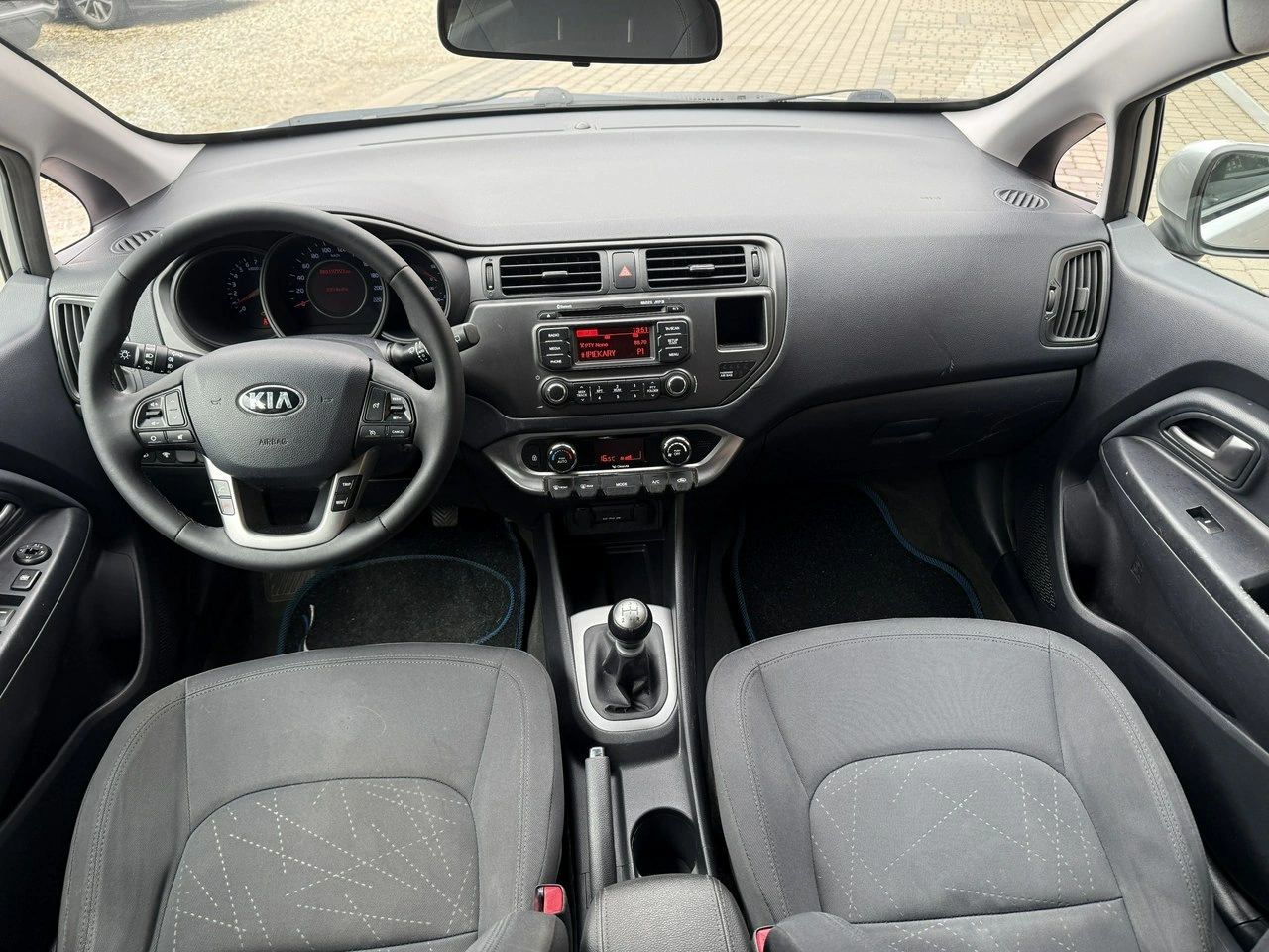 Kia Rio - Zdjęcie 12