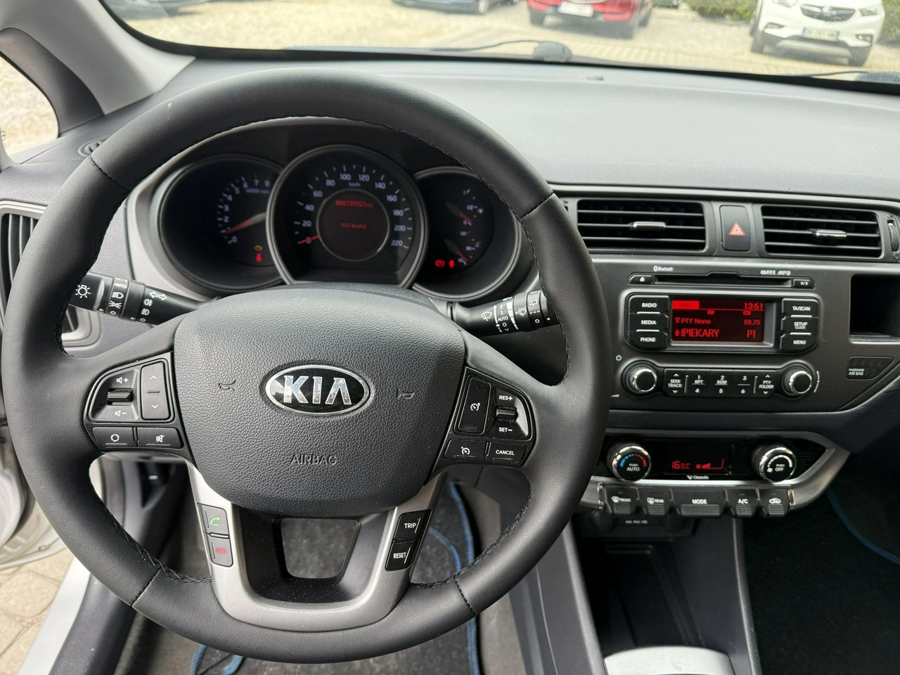 Kia Rio - Zdjęcie 13