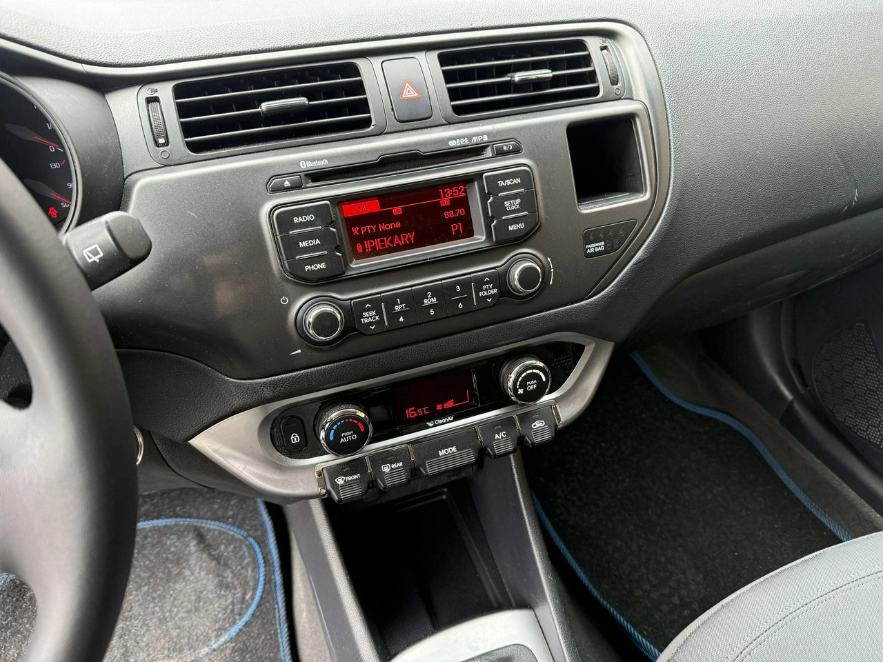 Kia Rio - Zdjęcie 14