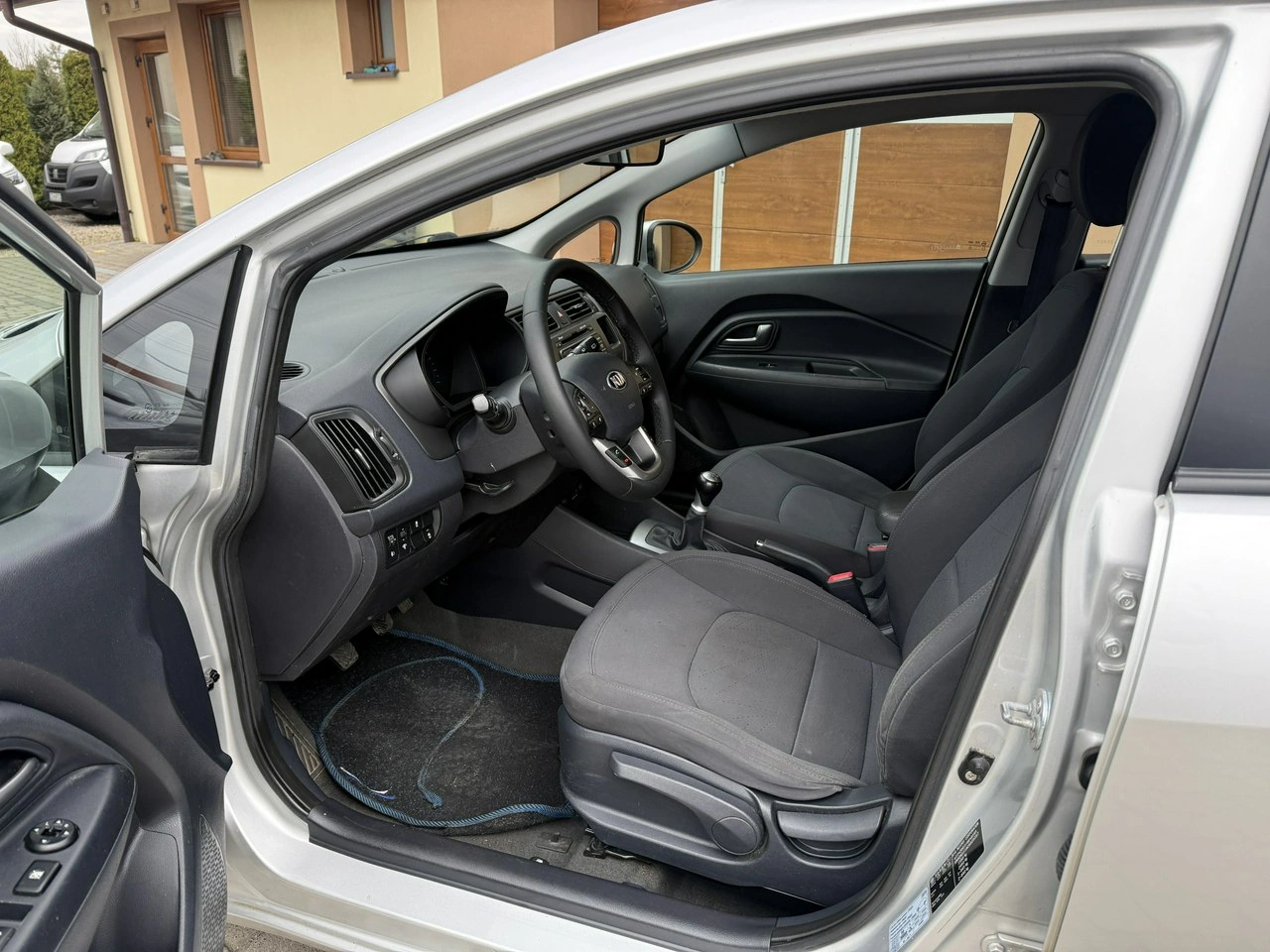 Kia Rio - Zdjęcie 16