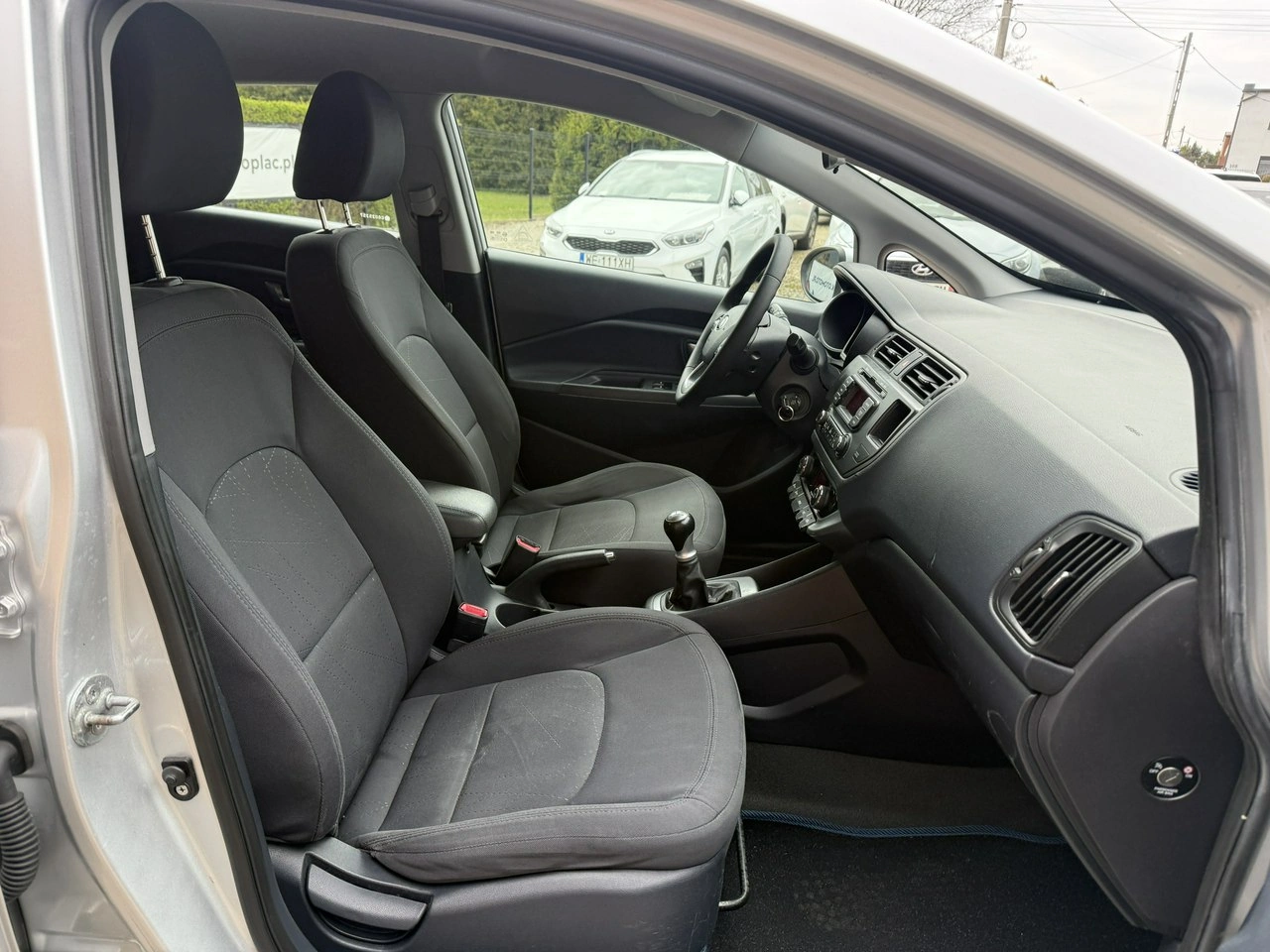 Kia Rio - Zdjęcie 17