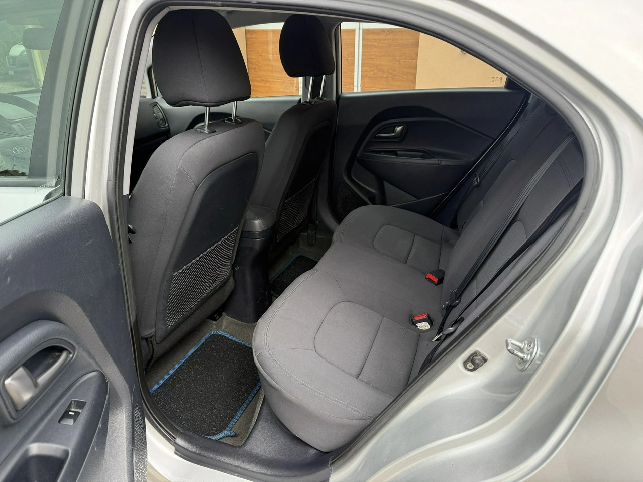 Kia Rio - Zdjęcie 19
