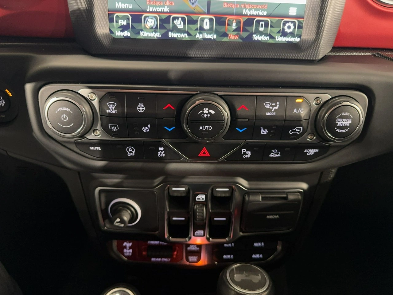 Jeep Wrangler - Zdjęcie 30
