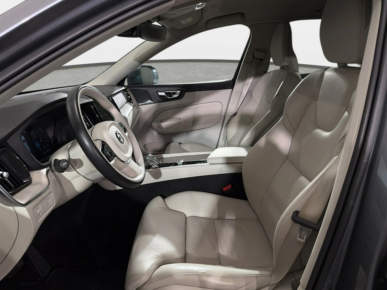 Volvo XC 60 - Zdjęcie 11