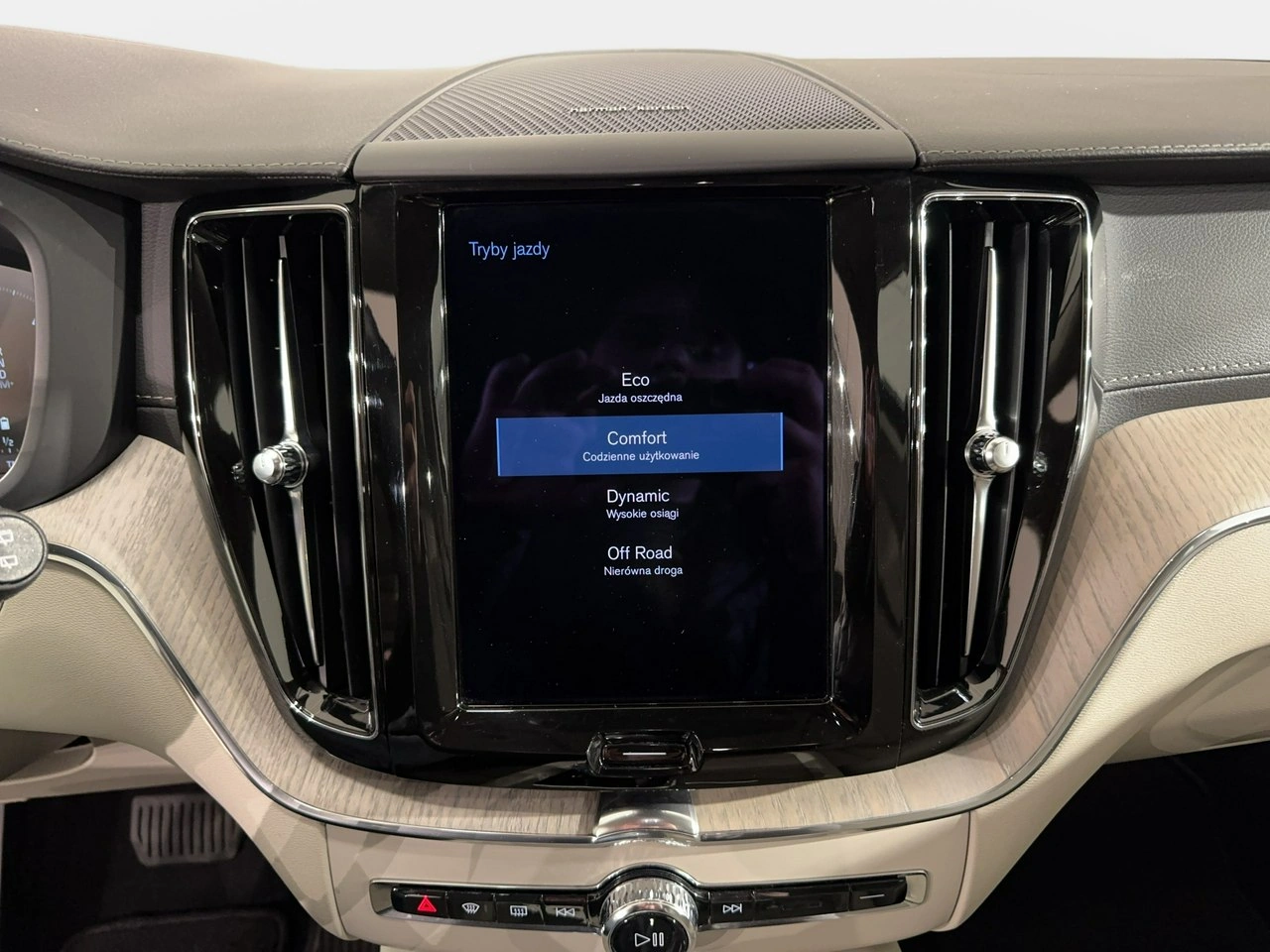 Volvo XC 60 - Zdjęcie 25
