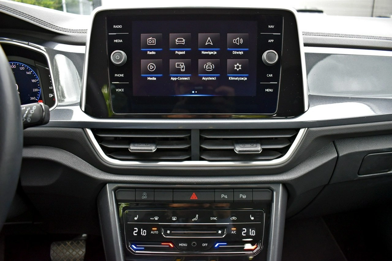 Volkswagen T-Roc - Zdjęcie 18