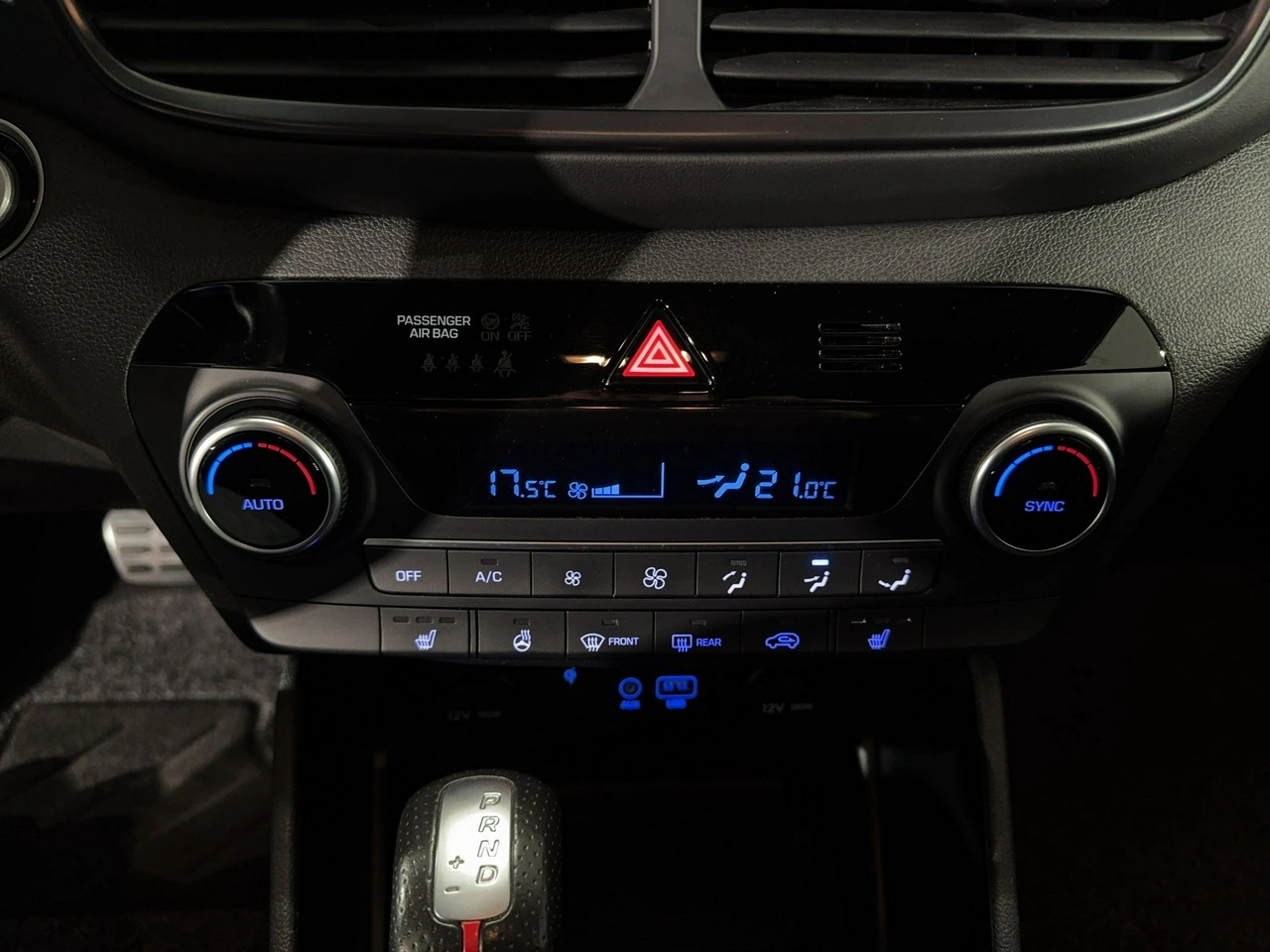 Hyundai Tucson - Zdjęcie 27