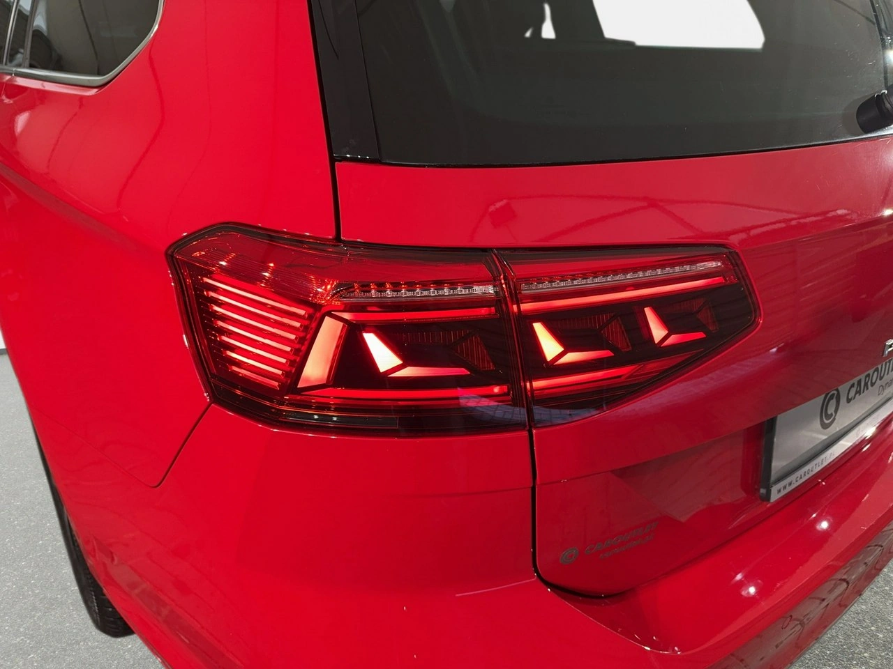 Volkswagen Passat Variant - Zdjęcie 10