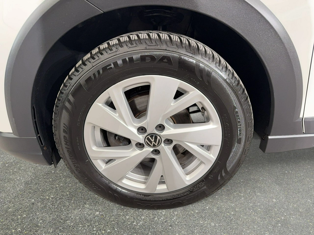 Volkswagen Taigo - Zdjęcie 9