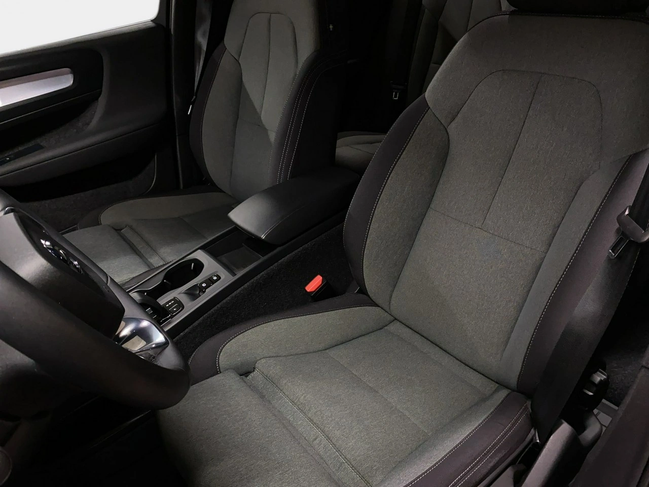 Volvo XC 40 - Zdjęcie 13