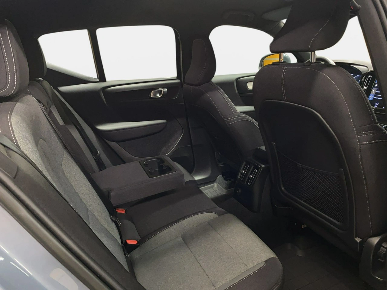 Volvo XC 40 - Zdjęcie 14