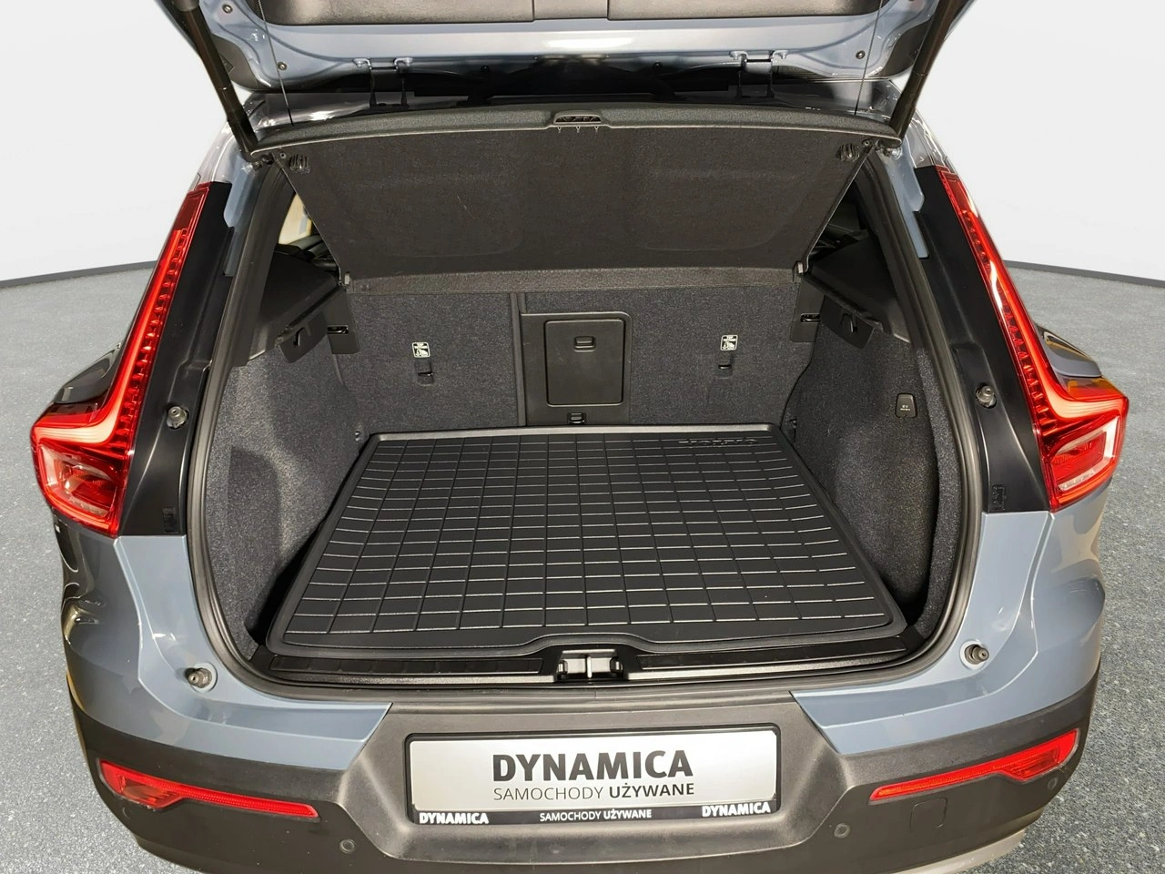 Volvo XC 40 - Zdjęcie 17