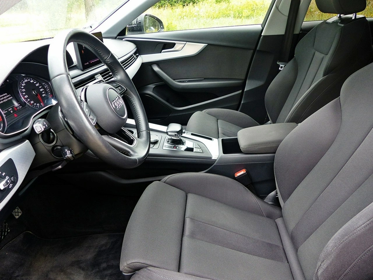 Audi A4 - Zdjęcie 17