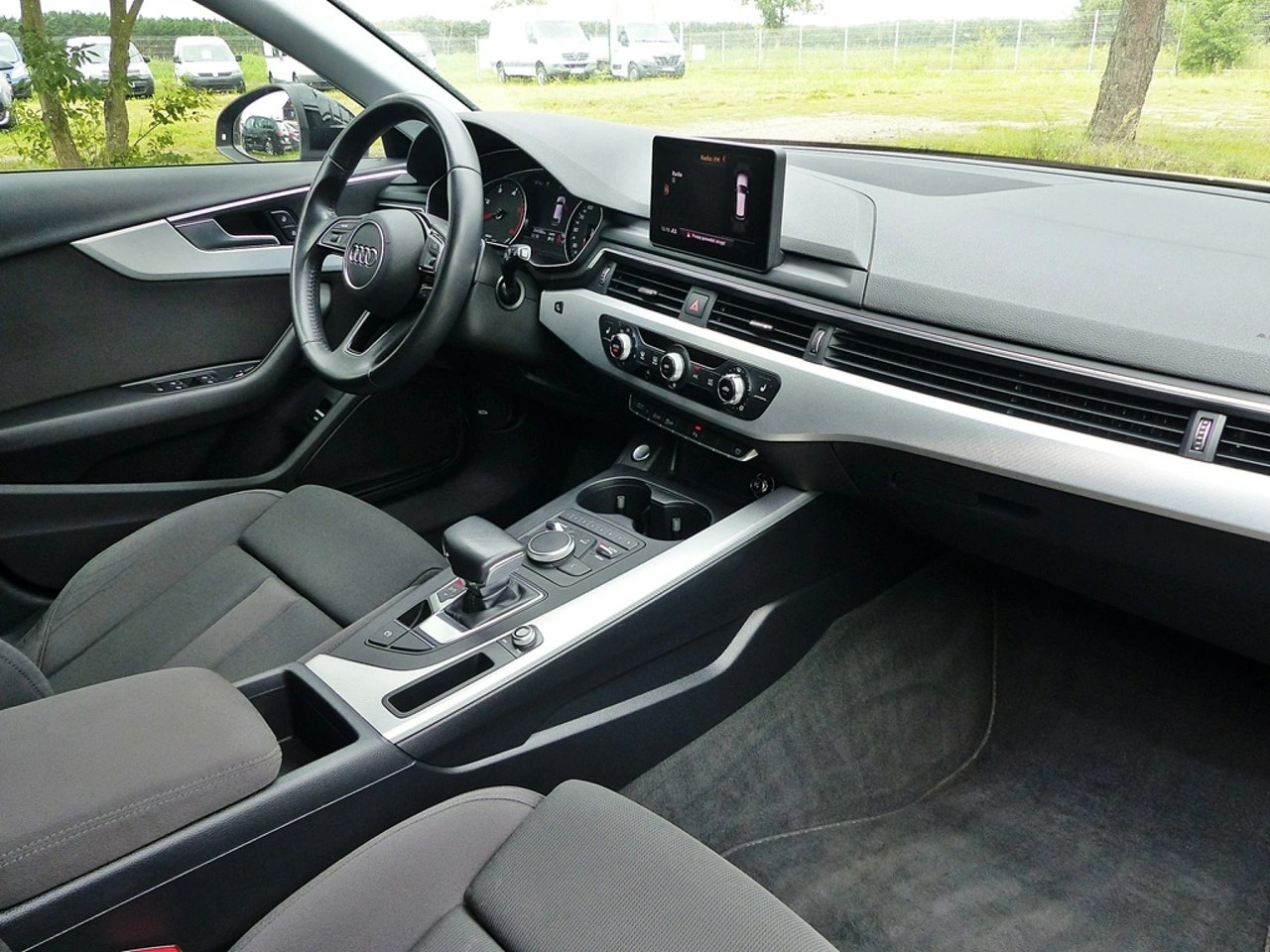 Audi A4 - Zdjęcie 21