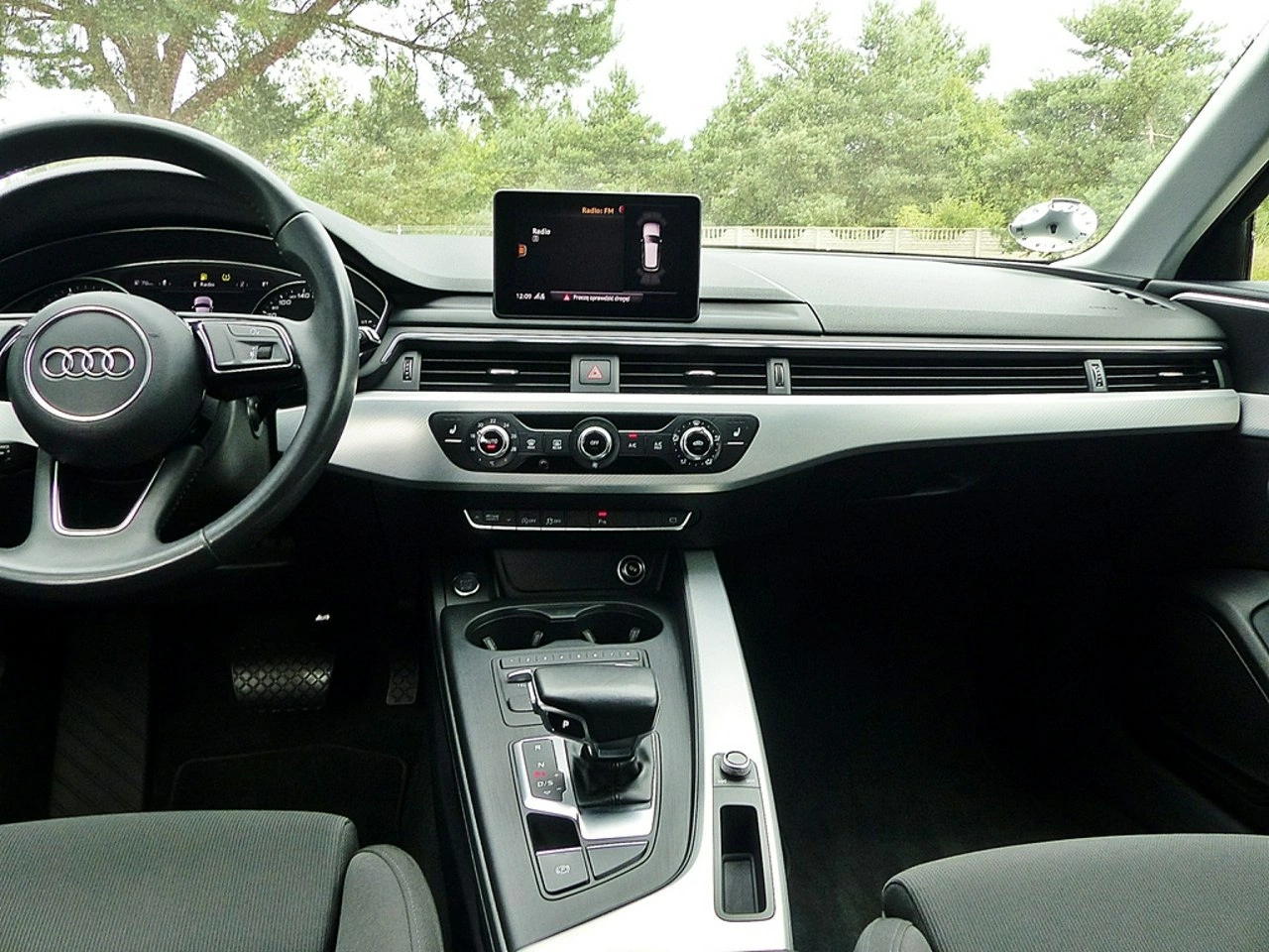 Audi A4 - Zdjęcie 30