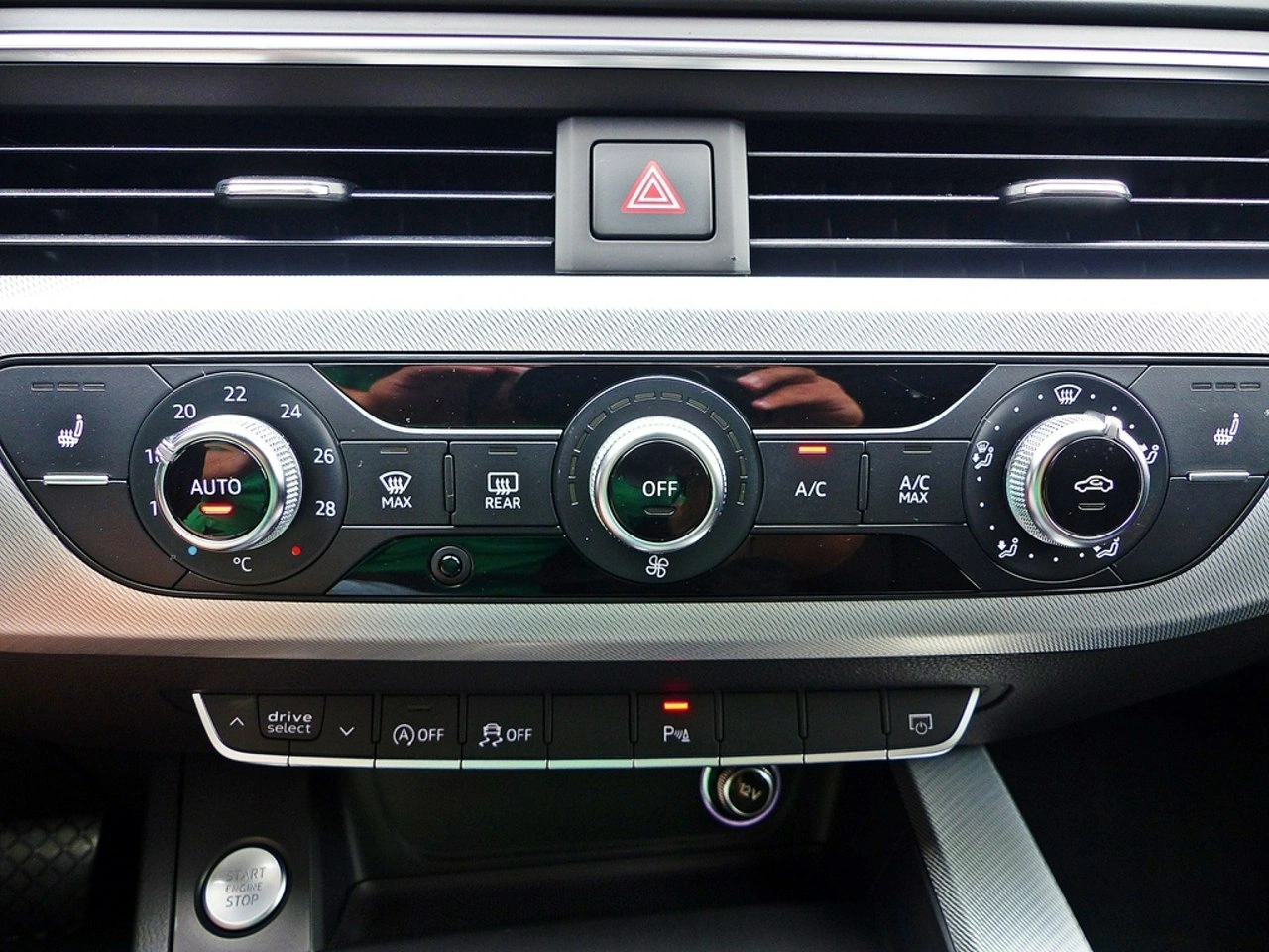 Audi A4 - Zdjęcie 34