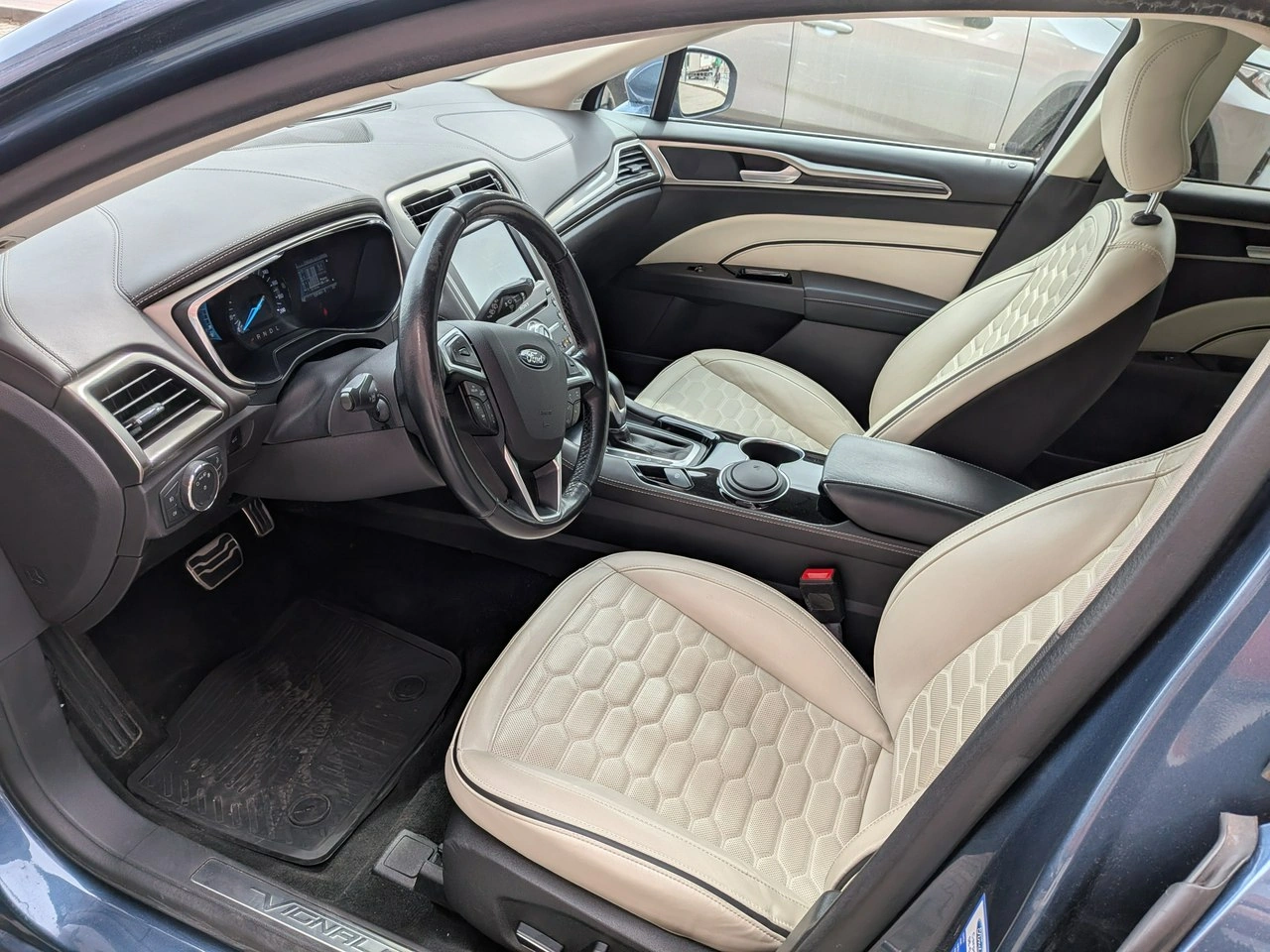 Ford Mondeo SW - Zdjęcie 10