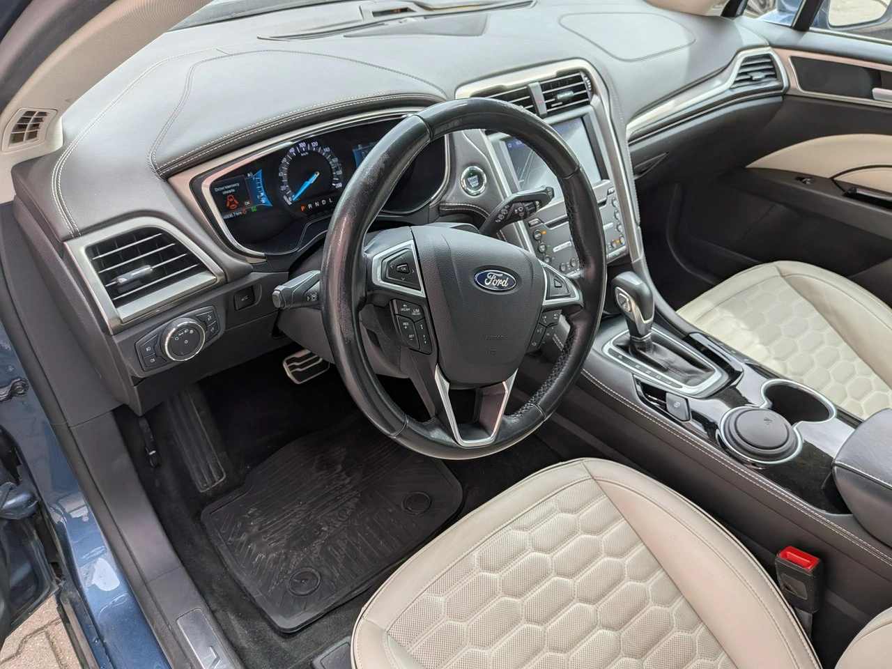 Ford Mondeo SW - Zdjęcie 14