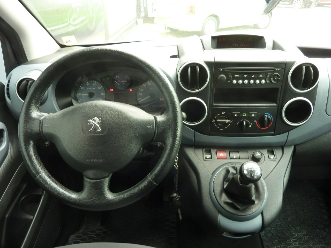 Peugeot Partner - Zdjęcie 18