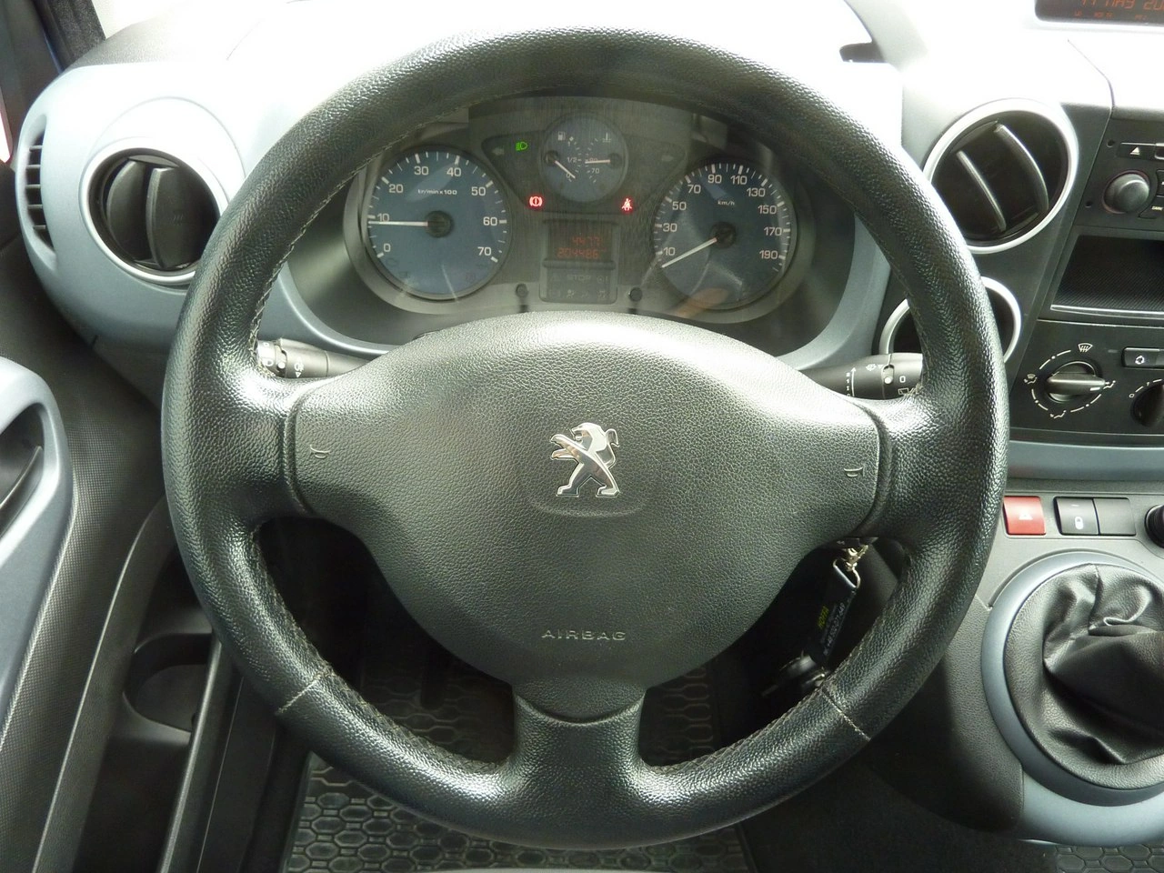 Peugeot Partner - Zdjęcie 19