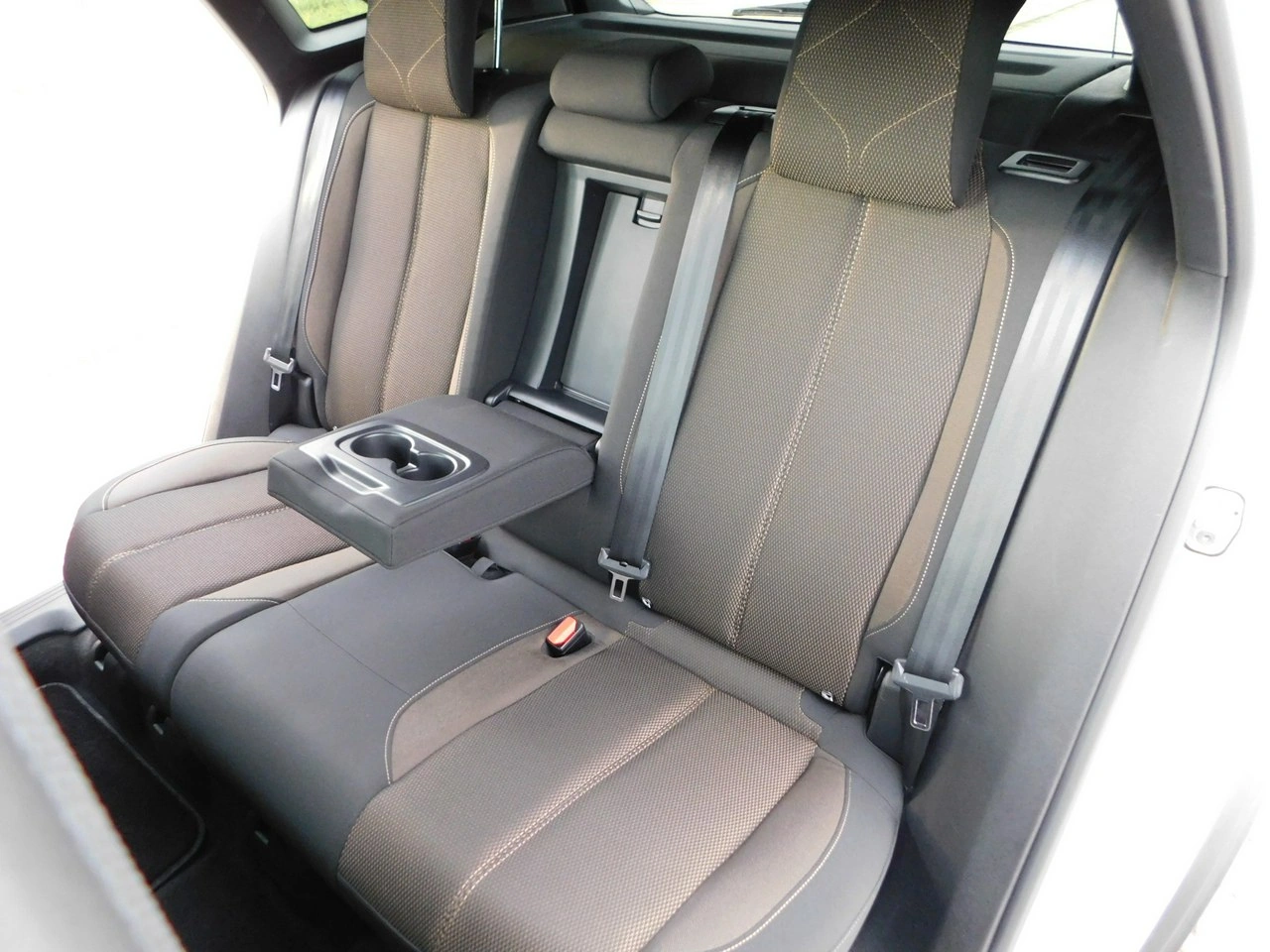 DS Automobiles DS 7 Crossback - Zdjęcie 9