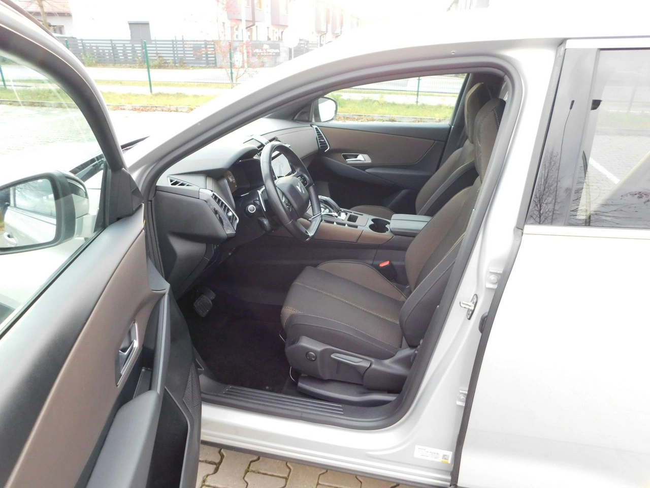 DS Automobiles DS 7 Crossback - Zdjęcie 10