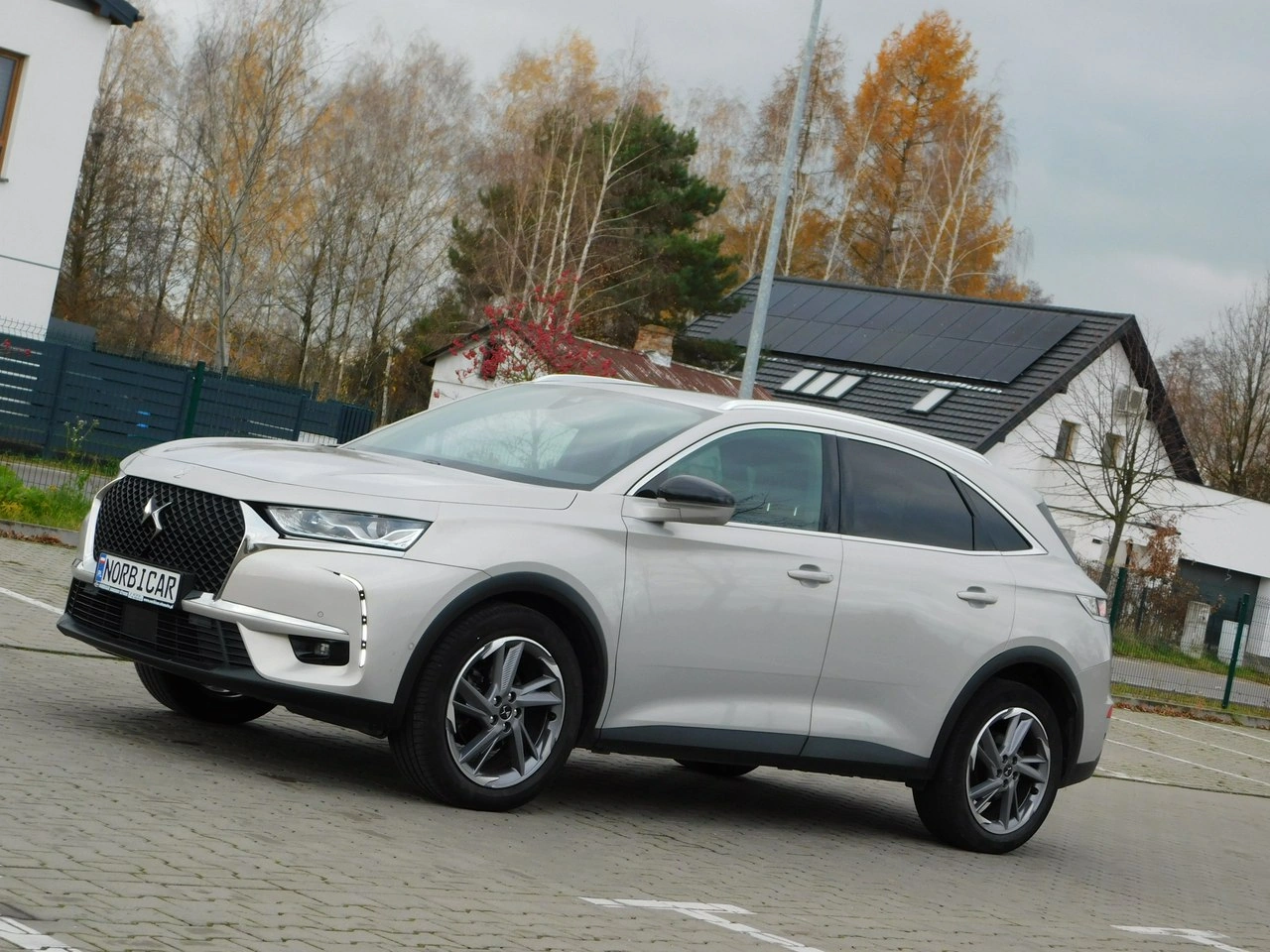 DS Automobiles DS 7 Crossback - Zdjęcie 1