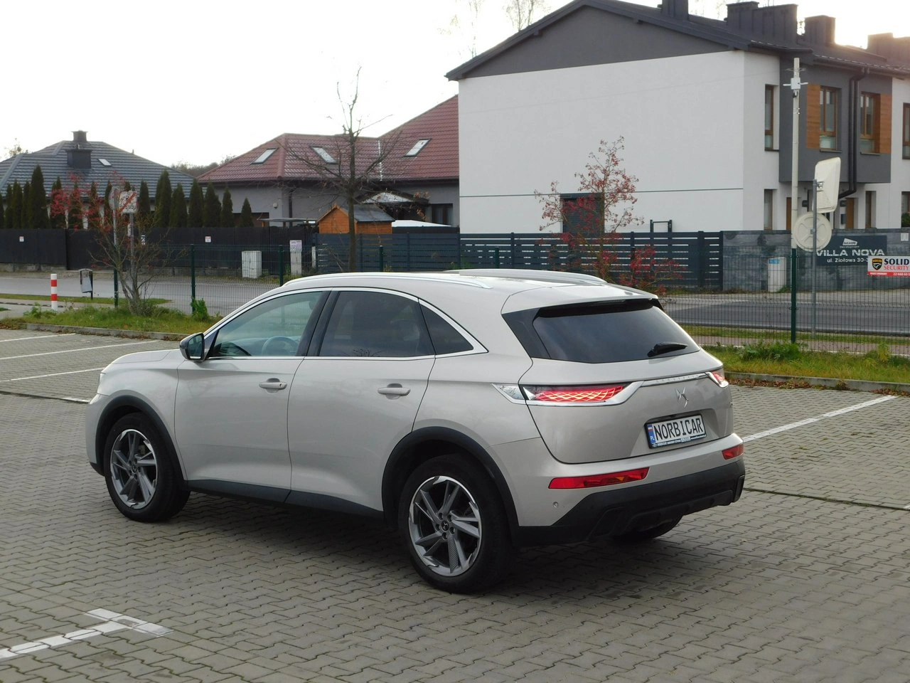 DS Automobiles DS 7 Crossback - Zdjęcie 2
