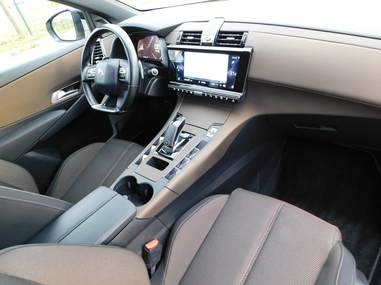 DS Automobiles DS 7 Crossback - Zdjęcie 4