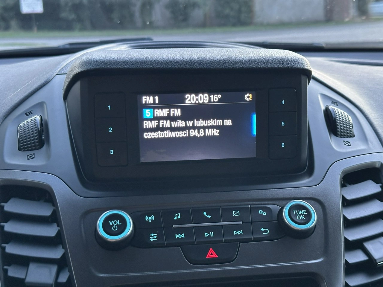 Ford Transit Connect - Zdjęcie 18