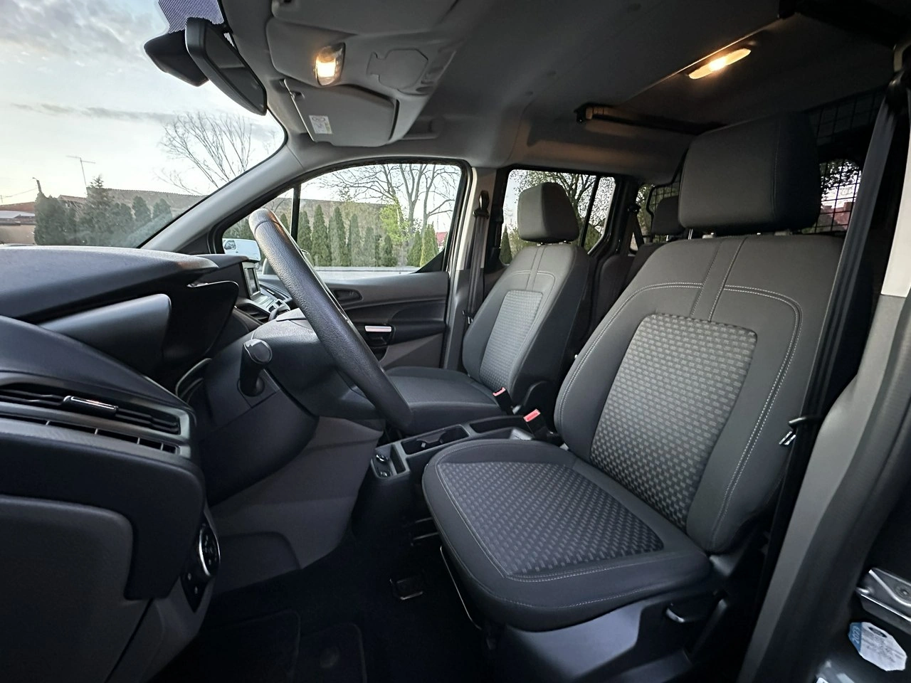 Ford Transit Connect - Zdjęcie 7