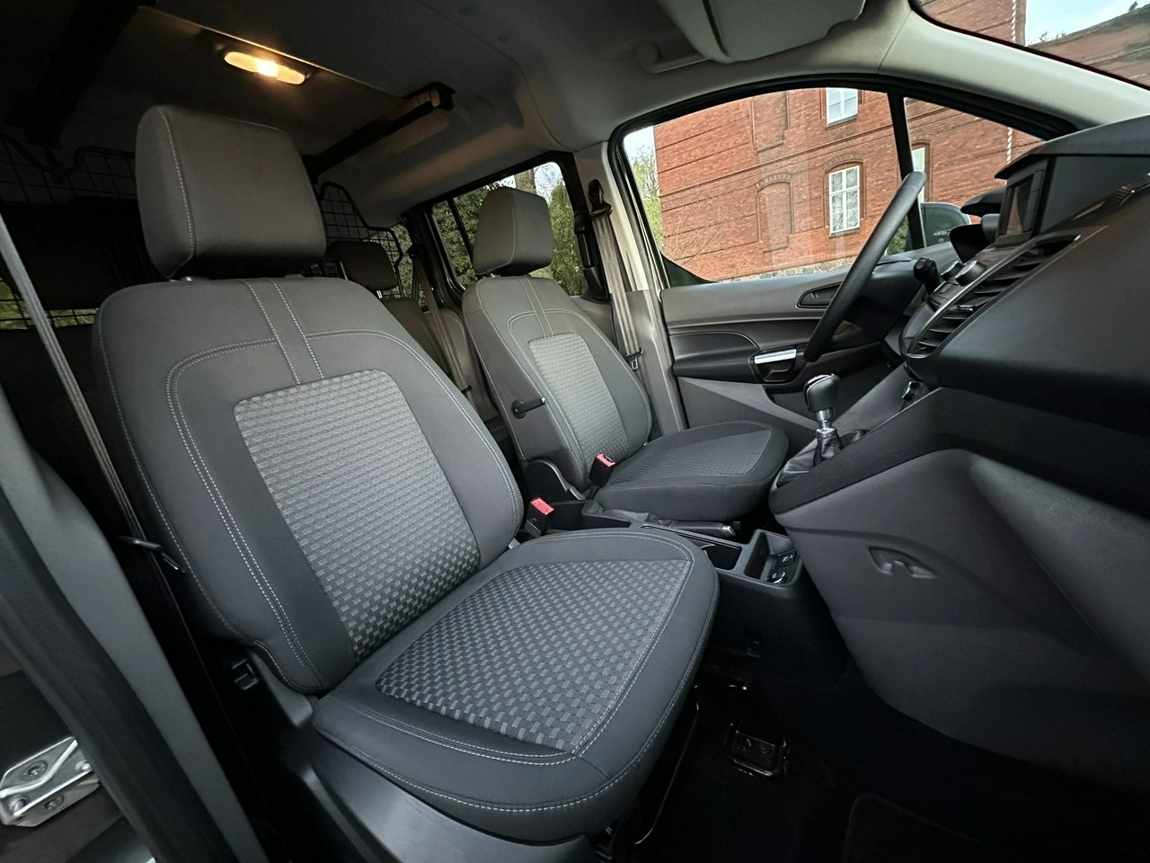 Ford Transit Connect - Zdjęcie 8
