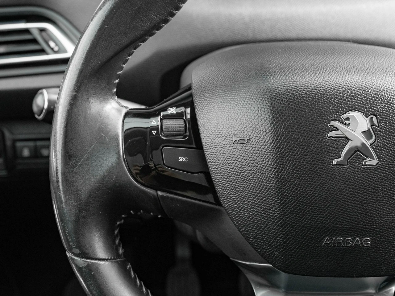Peugeot 308 SW - Zdjęcie 12