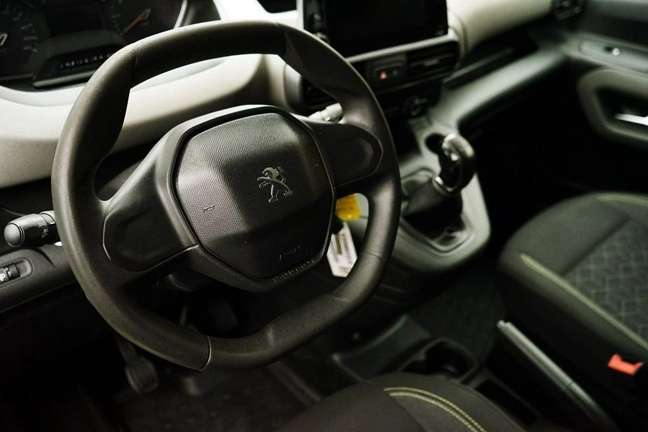 Peugeot Rifter - Zdjęcie 23
